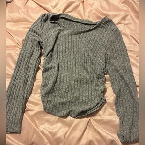 Round Neck Ribbed
Long Sleeve T-Shirt